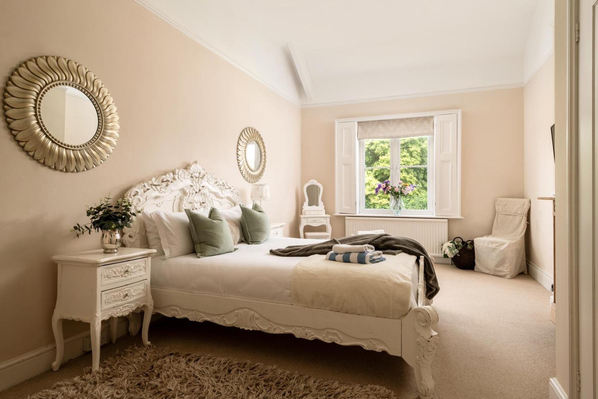 블랜퍼드포럼 Downwood Vineyard Manor In Idyllic Countryside 빌라 외부 사진