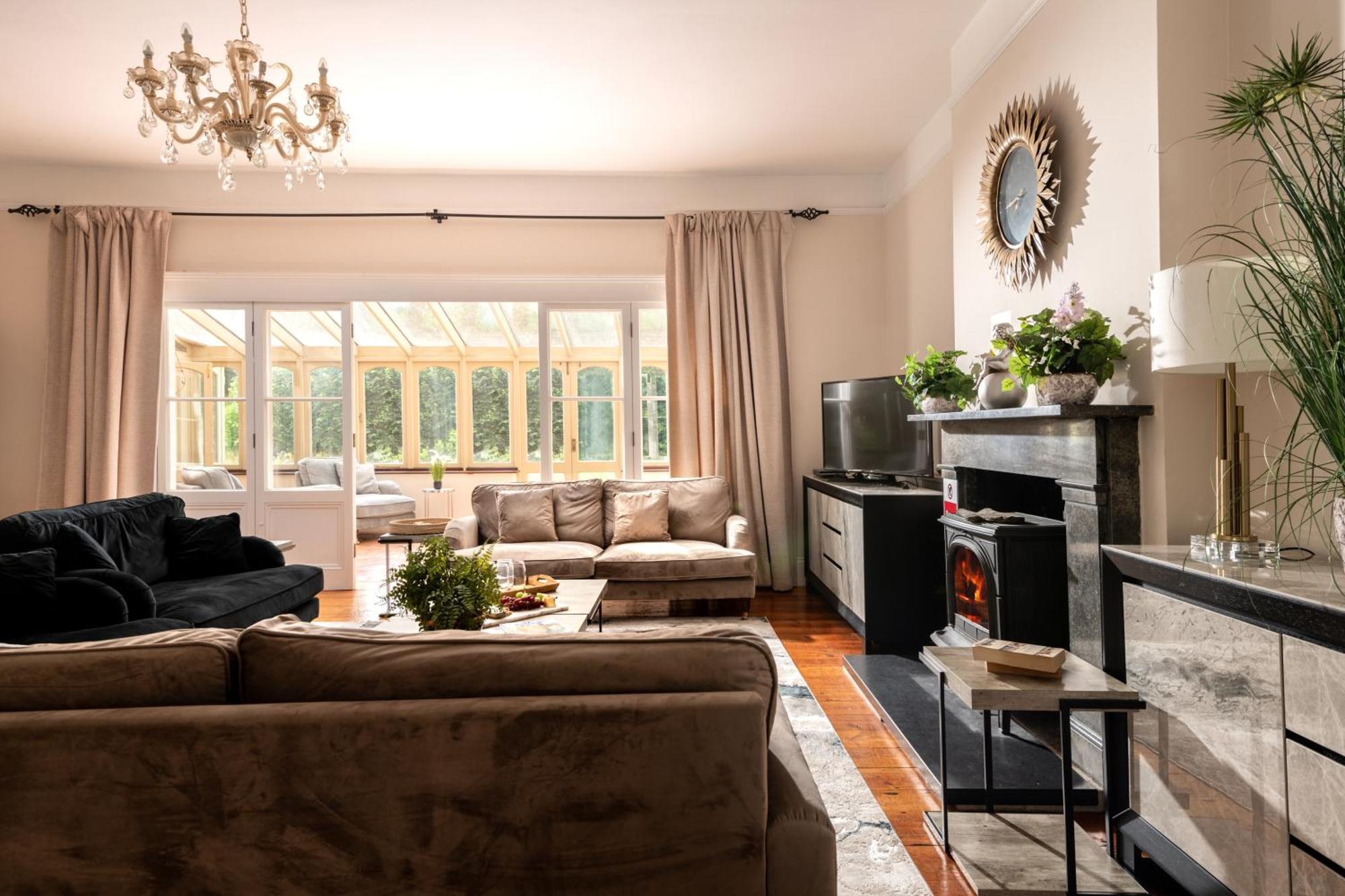 블랜퍼드포럼 Downwood Vineyard Manor In Idyllic Countryside 빌라 외부 사진
