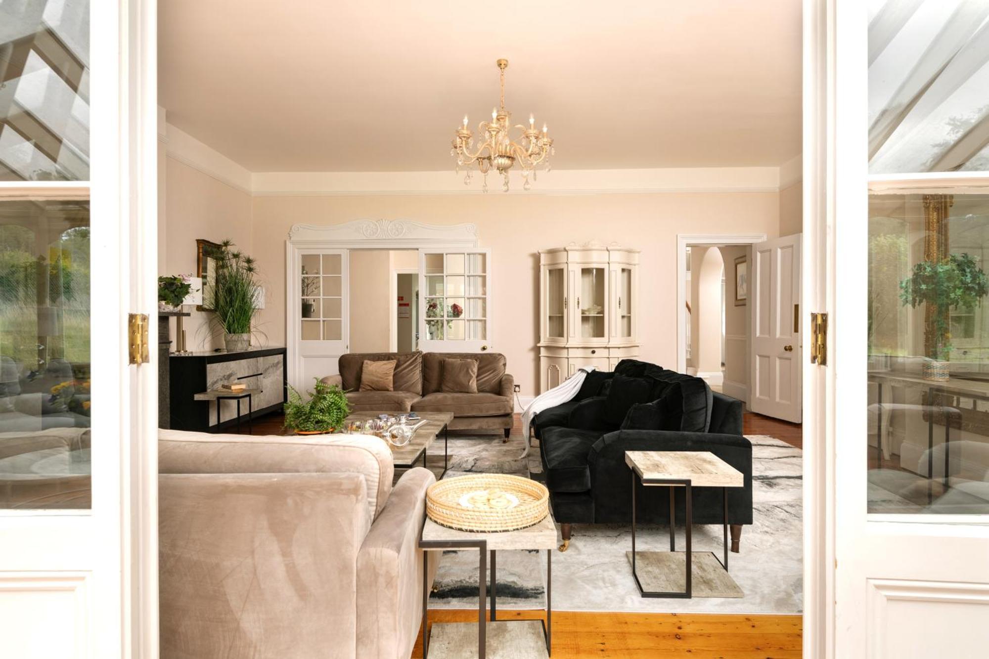 블랜퍼드포럼 Downwood Vineyard Manor In Idyllic Countryside 빌라 외부 사진