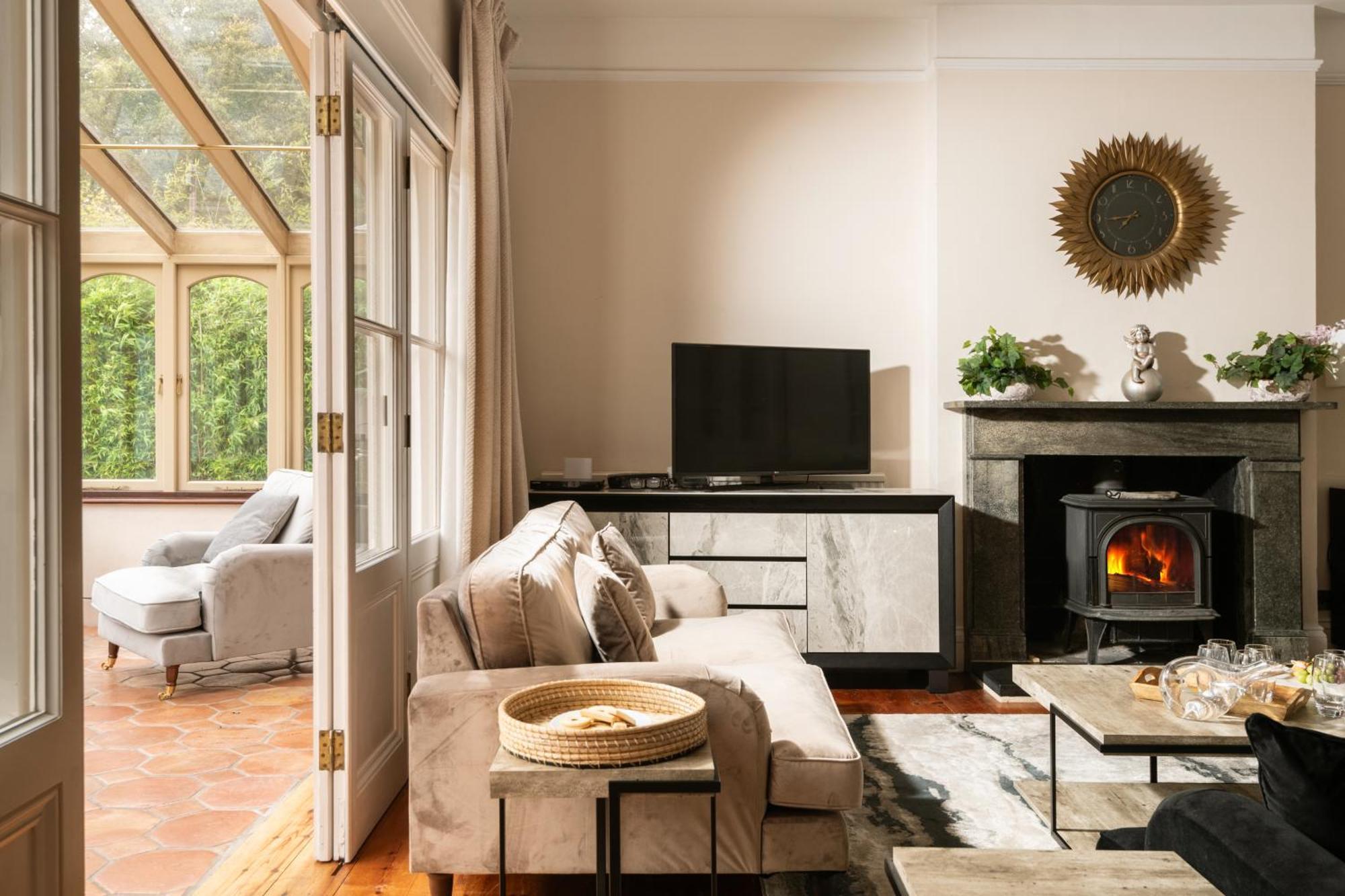 블랜퍼드포럼 Downwood Vineyard Manor In Idyllic Countryside 빌라 외부 사진
