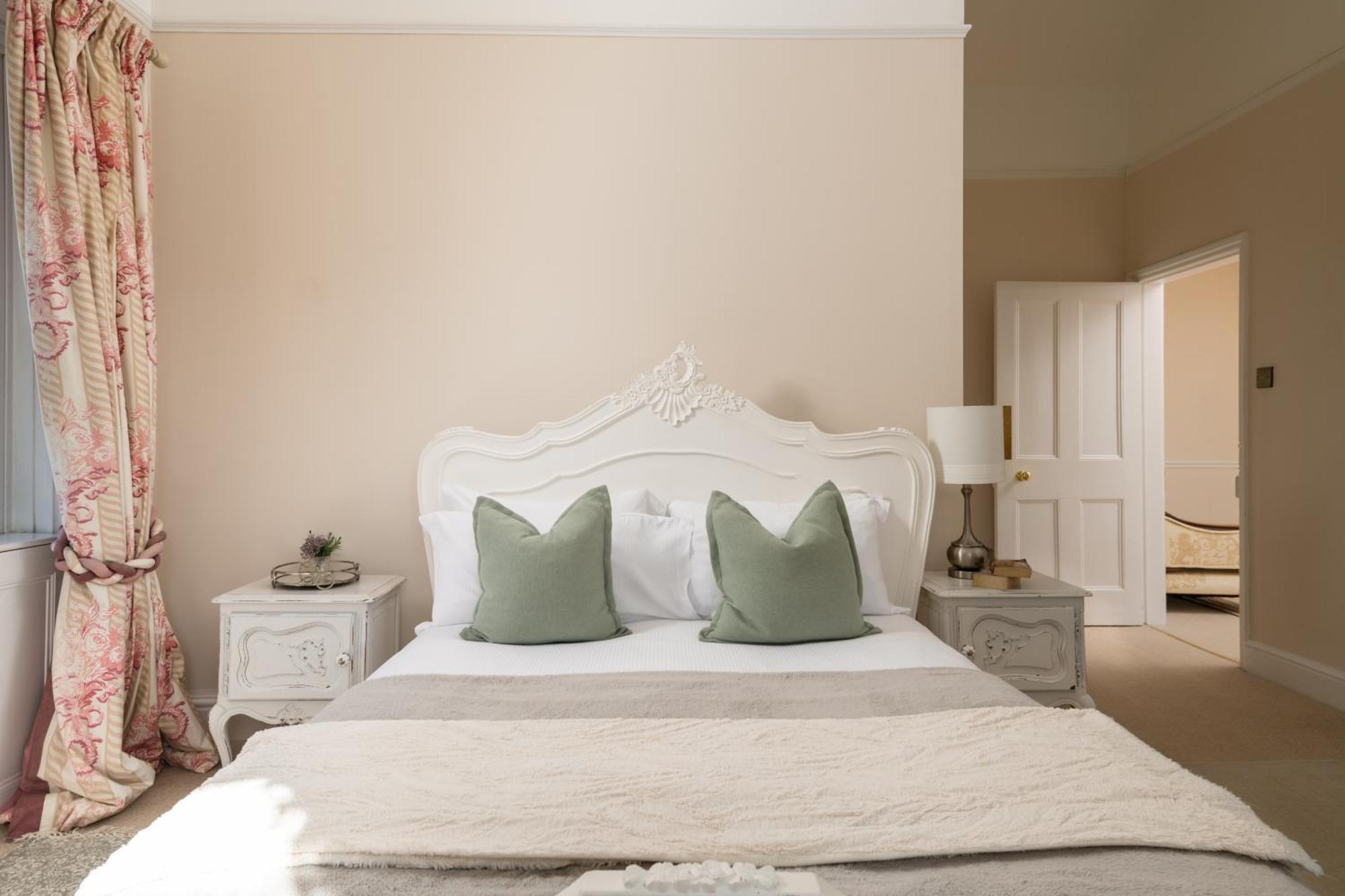 블랜퍼드포럼 Downwood Vineyard Manor In Idyllic Countryside 빌라 외부 사진