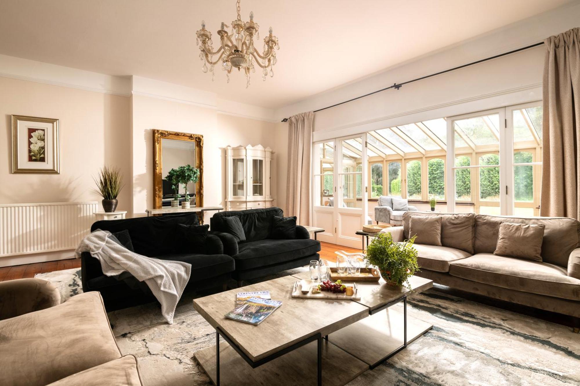 블랜퍼드포럼 Downwood Vineyard Manor In Idyllic Countryside 빌라 외부 사진